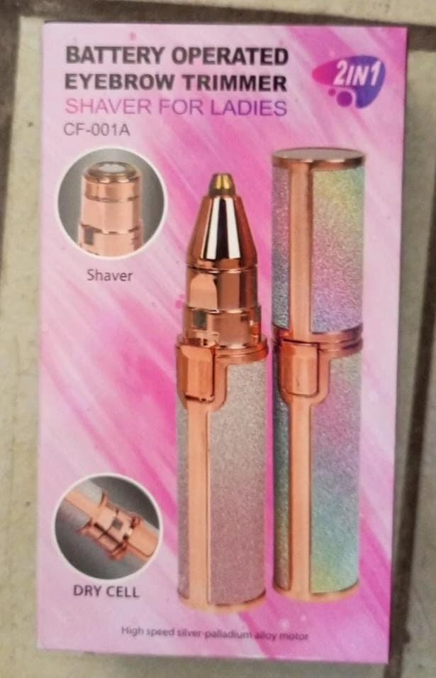 2-in-1 Rechargeable Eyebrow and Facial Trimmer thumbnail 4