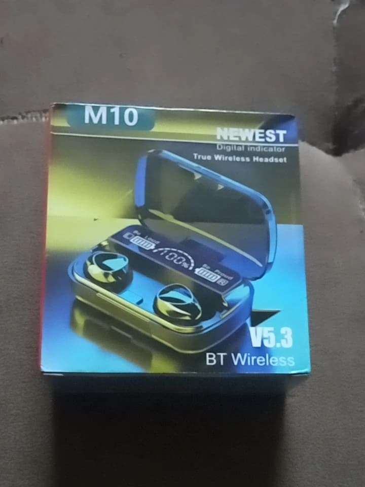 M10 Wireless Earbuds with LED Charging Case thumbnail 5