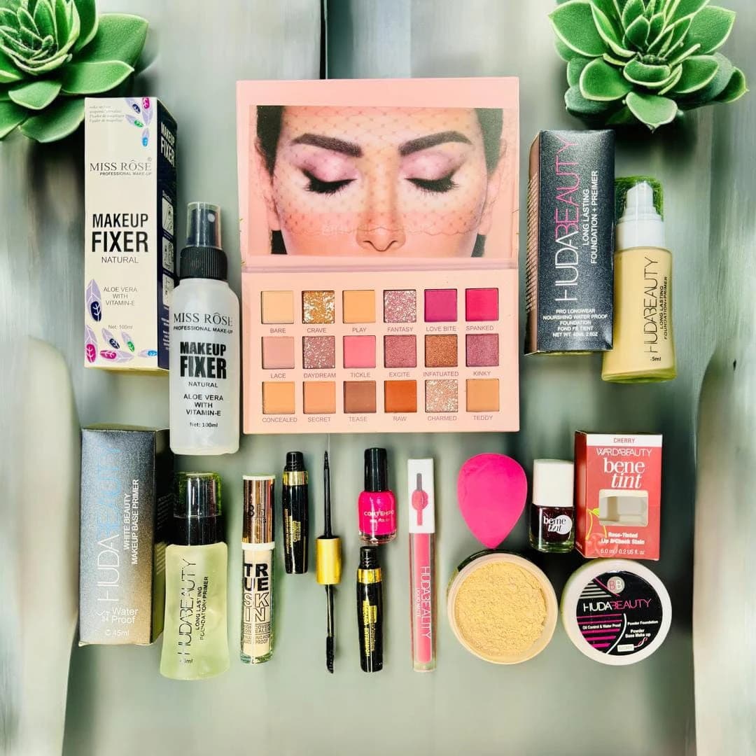 Makeup Essentials Set, 12 Pieces — product detail view